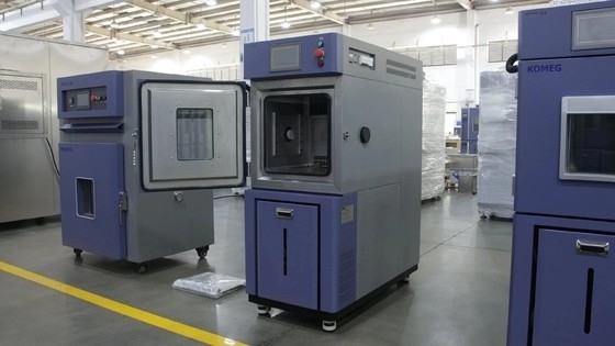 SUS304 Antikorozif Yüksek Düşük Sıcaklık Nem Odası 50HZ