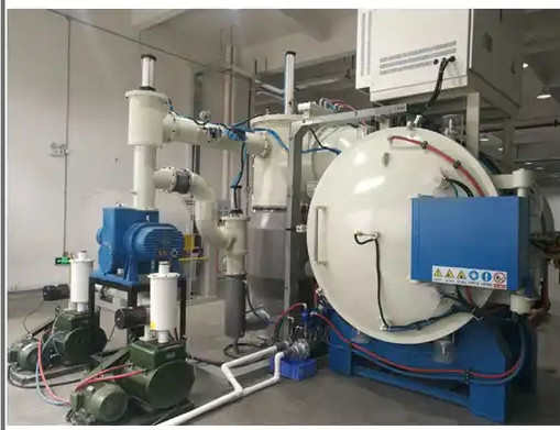 Paslanmaz Çelik Metal Malzemeler Isıl İşlem İçin 120KW Vakum Dirençli Fırın